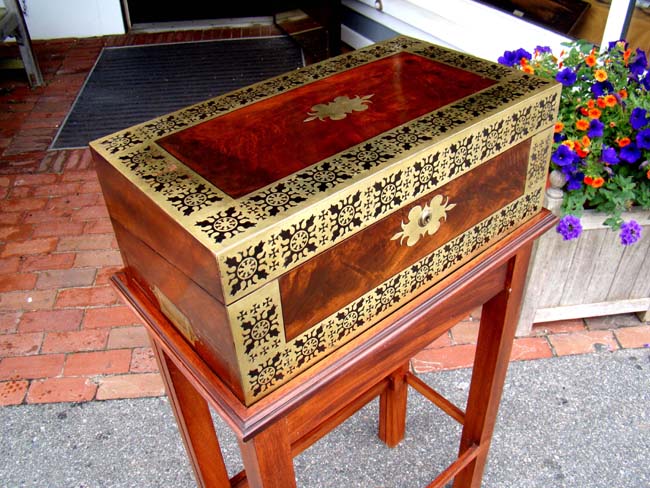 A wonderful English Regency period brass inlaid mahogany writing box circa 1820 on later stand — image 4